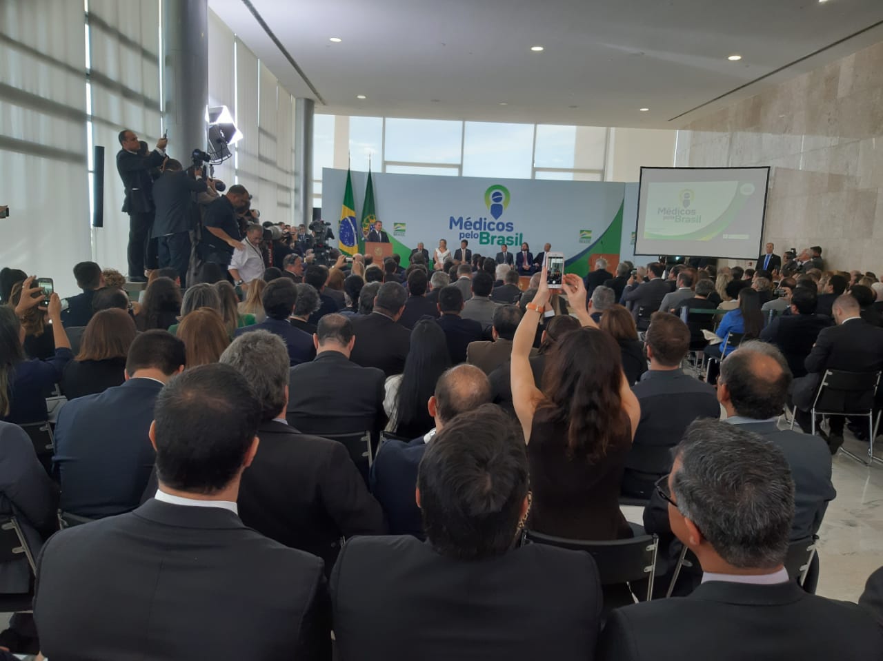 Médicos pelo Brasil
