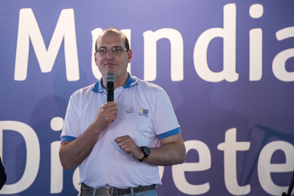 Dr. Krakauer, Dia Mundial do Diabetes