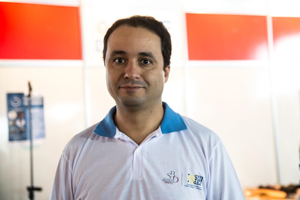 Dr. Rodrigo Moreira